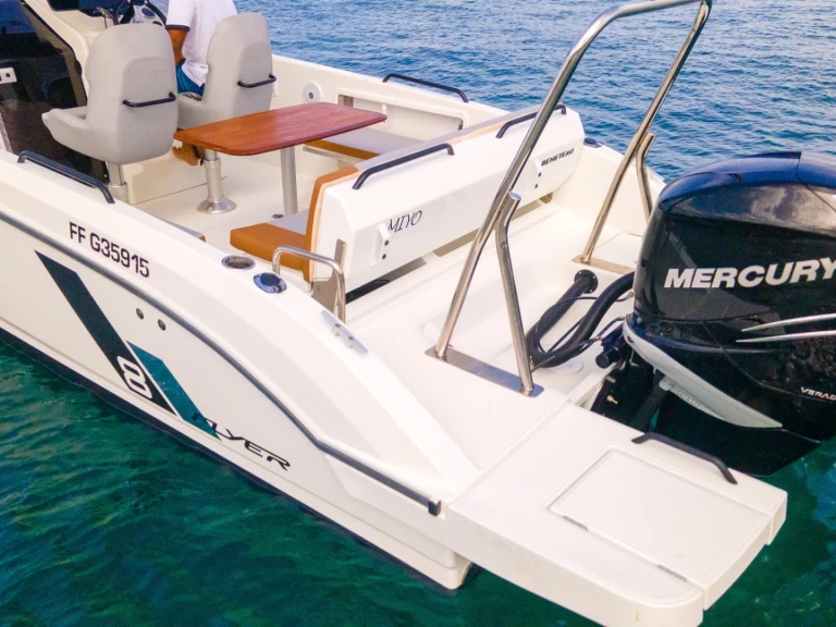 Wynajmij Bénéteau Flyer 8 w Case-Pilote