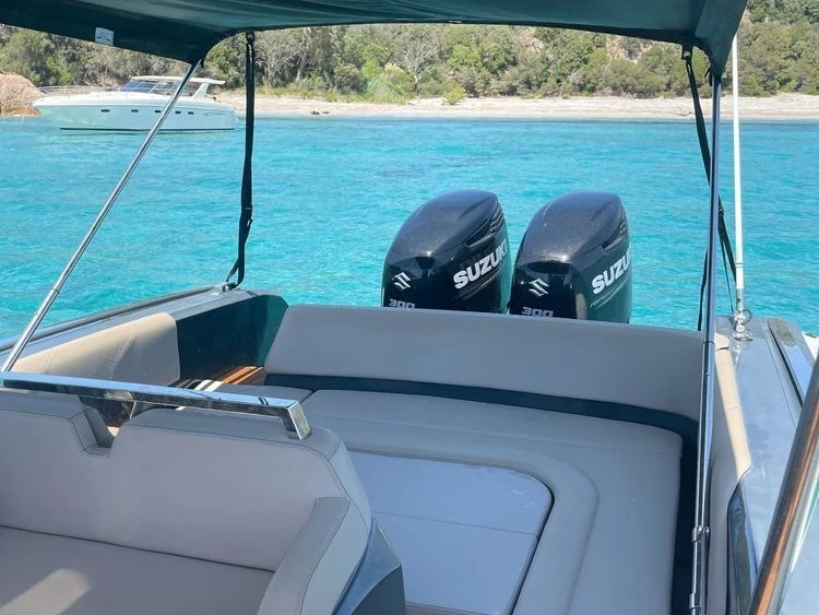 Wynajmij Łódż półsztywna z lub bez skippera Lomac w Ajaccio