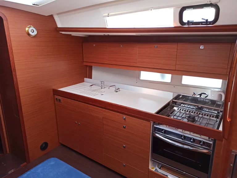Wynajmij Dufour Dufour 460 Grand Large w Marina (City)
