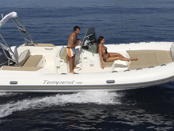 Wynajem łodzi Capelli Tempest 700 w Saint-Cyprien-Plage na SamBoat 