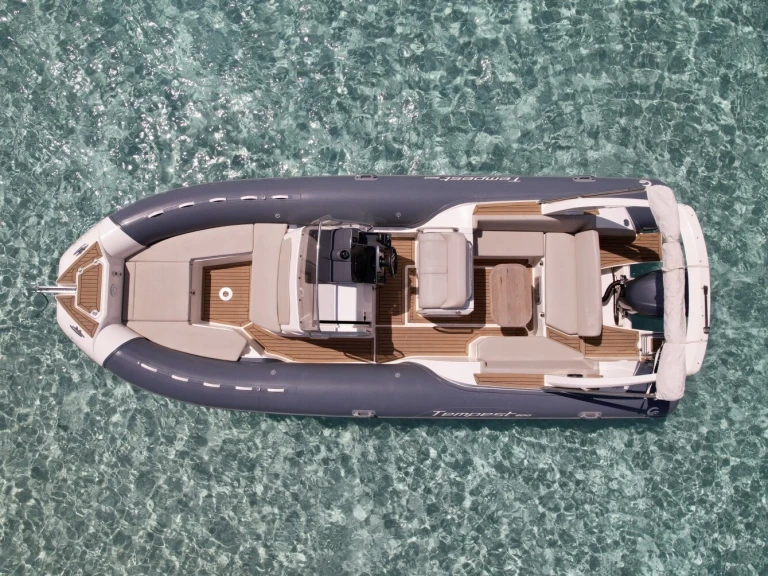 Wynajem Łódż półsztywna Capelli z patentem 