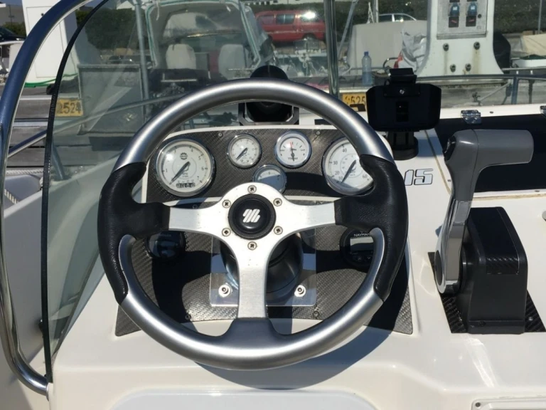 Wynajem Motorówka w Mandelieu-la-Napoule - Ocqueteau Olympio 630