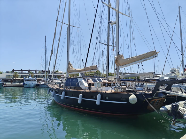 Wynajmij Jongert 22D w Świat