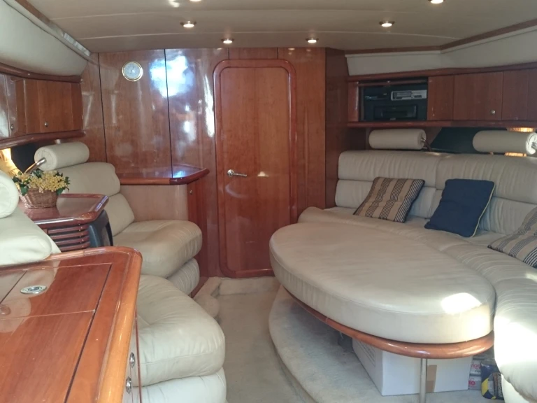 Wynajmij Sunseeker Superhawk 48 w Nicea