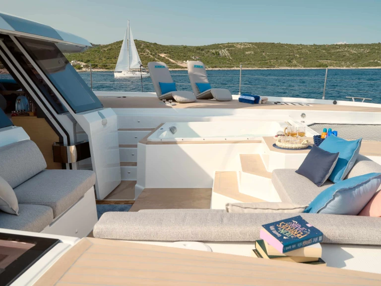Wynajmij Fountaine Pajot Alegria 67 w Trogir