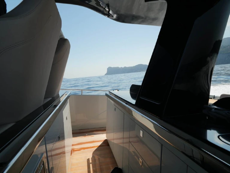 Wynajem Motorówka Sacs z patentem 