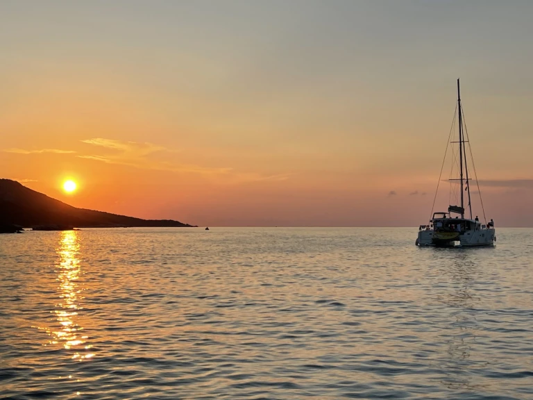 Motorówka do wynajmu w Oletta w najlepszej cenie