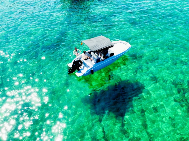 Wynajmij Marine Open 620 w Fornells