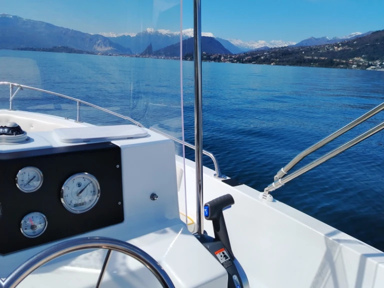 Wynajmij gio mare Gio 160 w Leggiuno