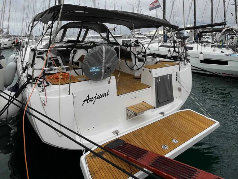 Bavaria Bavaria C46 Ocean - 4 cab. między profesjonalistami a osobami prywatnymi w Biograd na Moru