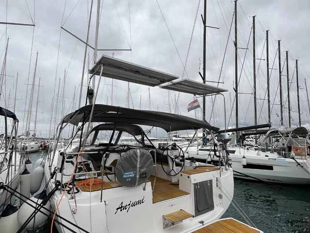 Wynajmij Bavaria Bavaria C46 Ocean - 4 cab. w Biograd na Moru