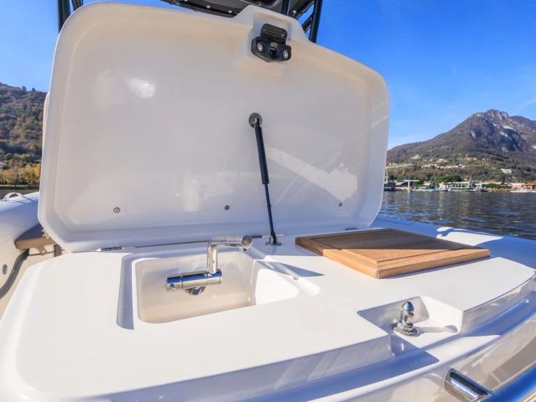 Wynajmij Bwa 308 w Ajaccio