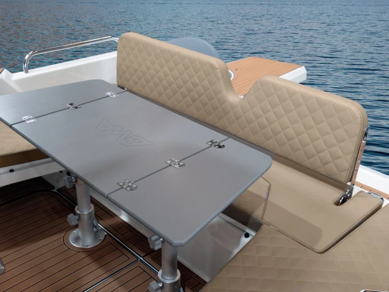 Wynajmij Łódż półsztywna z lub bez skippera Bwa w Ajaccio