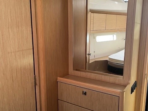 Bavaria Bavaria C46 między profesjonalistami a osobami prywatnymi w Marsylia