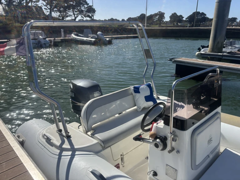 Wynajmij Bsc BSC 50 w Vannes