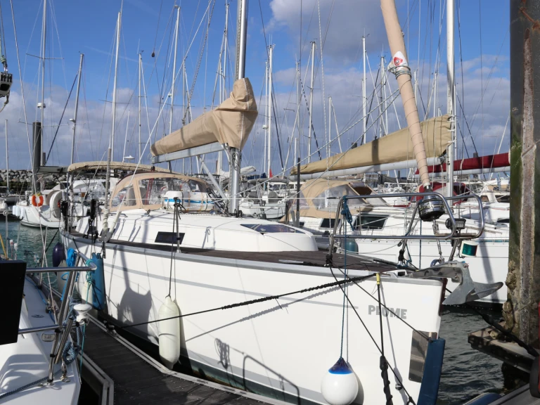 Wynajmij Bavaria Bavaria 32 Cruiser w La Rochelle