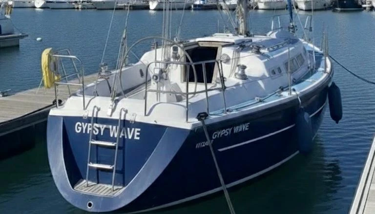 Wynajem Żaglowiec Dufour z patentem 