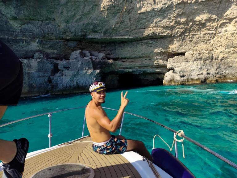 Wynajem łodzi Sealine Sealine 240 w Saint Paul's Bay na SamBoat 