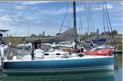 Wynajem Żaglowiec Pogo Structures z patentem 