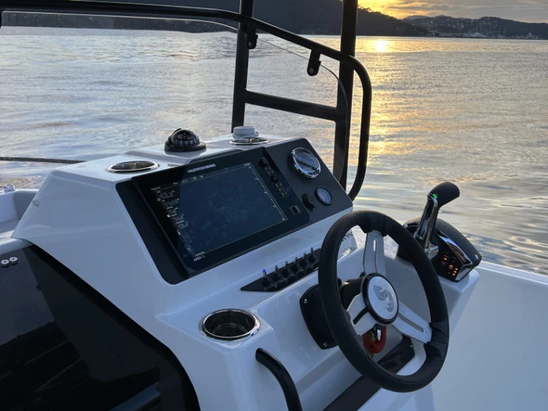 Wynajem Motorówka w Toulon - Bénéteau Flyer 7 SPACEdeck