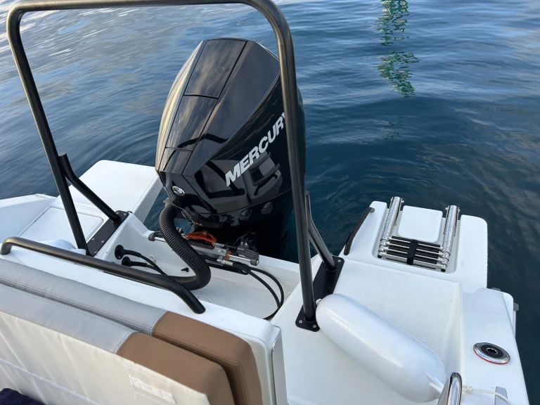 Wynajem łodzi Bénéteau Flyer 7 SPACEdeck w Toulon na SamBoat 