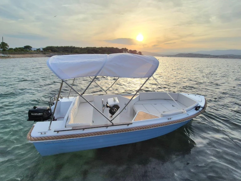 Wynajem Motorówka Silver z patentem 