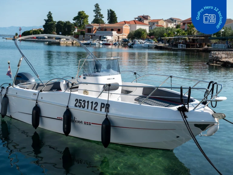 Wynajem Motorówka Bluline z patentem 