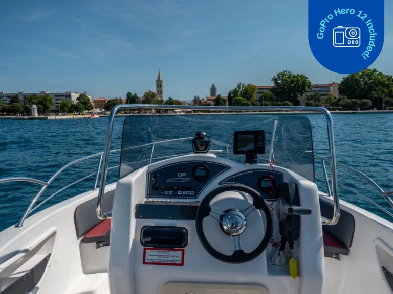 Bluline Bluline 21 Ft Open między profesjonalistami a osobami prywatnymi w Lukoran