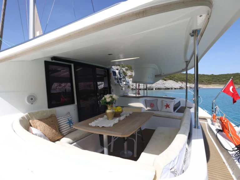 Wynajmij Katamaran z lub bez skippera Fountaine Pajot w Milta Bodrum marina
