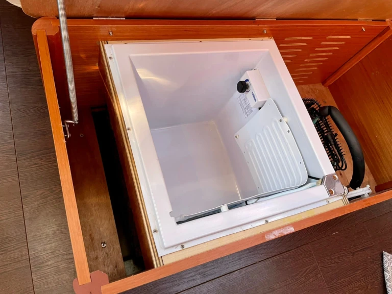 Żaglowiec do wynajmu w Denia w najlepszej cenie