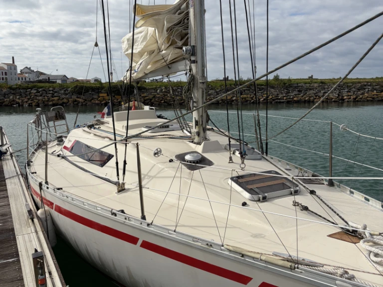 Wynajem łodzi Bénéteau First 30 ES w Francja na SamBoat 