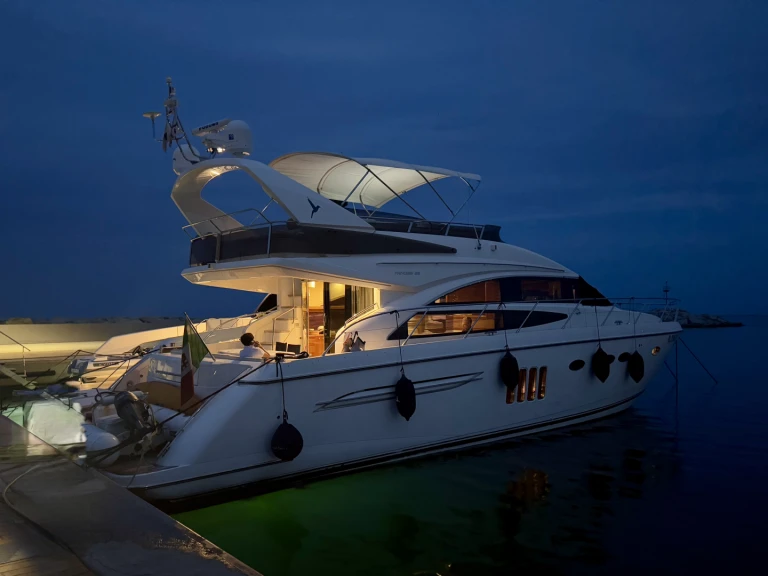 Wynajem łodzi Princess Princess 62 Fly w Portisco na SamBoat 