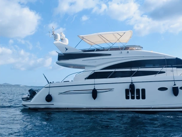 Wynajmij Luksusowy jacht z lub bez skippera Princess w Portisco