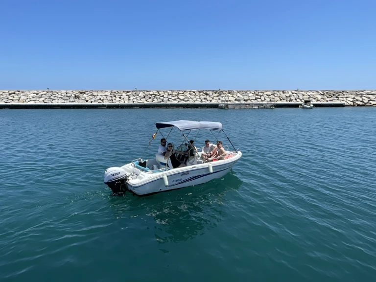 Wynajem łodzi Estepona tanio Azzurra 500