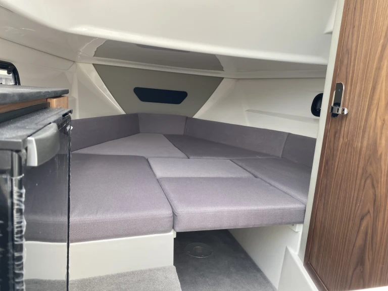 Wynajem Motorówka Karnic z patentem 