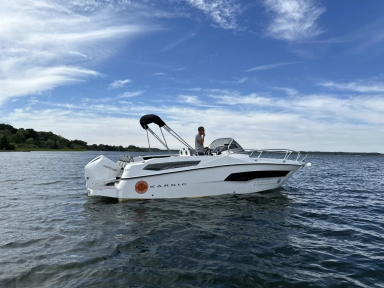 Karnic Karnic SL 702 między profesjonalistami a osobami prywatnymi w Fleesensee