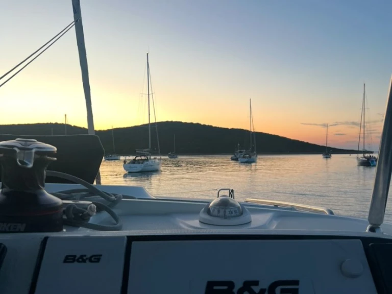 Wynajmij Katamaran z lub bez skippera Lagoon w Porto Rafael