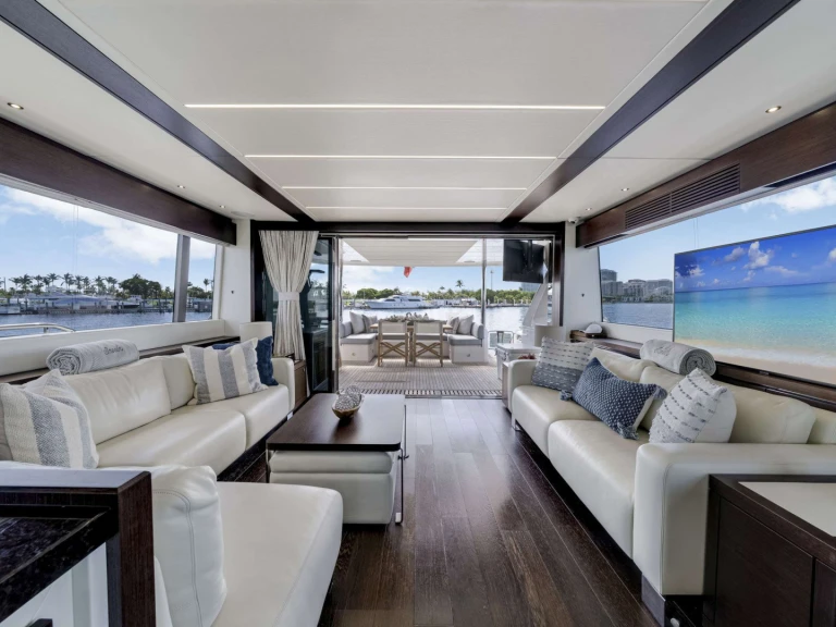 Sunseeker SEAWALKER między profesjonalistami a osobami prywatnymi w Fort Lauderdale