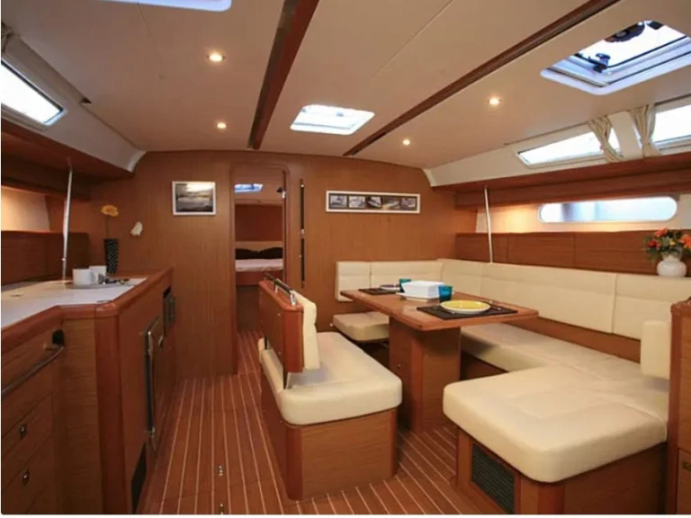 Wynajem łodzi Jeanneau Sun Odyssey 49i w Alimos na SamBoat 