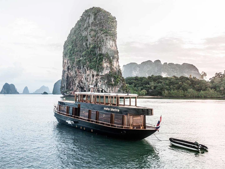 Wynajem w Mai Khao-  Motoryacht Maha Bhetra na SamBoat