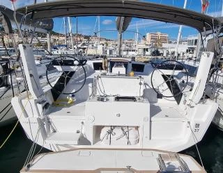 Wynajmij Dufour Dufour 37 w Saint-Raphael