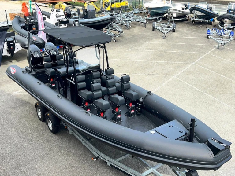 Wynajmij Łódż półsztywna z lub bez skippera Searib's w Arzon