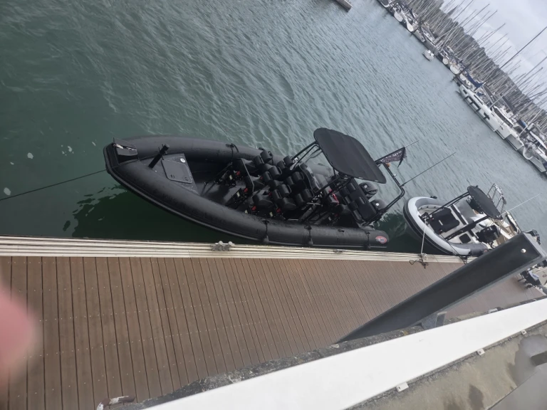 Wynajem Łódż półsztywna Searib's z patentem 