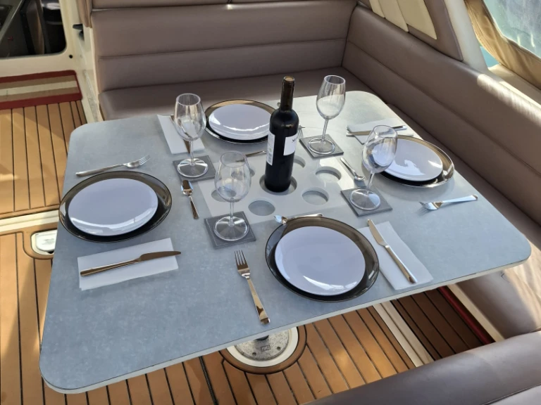 Motorówka do wynajmu w Valencia w najlepszej cenie