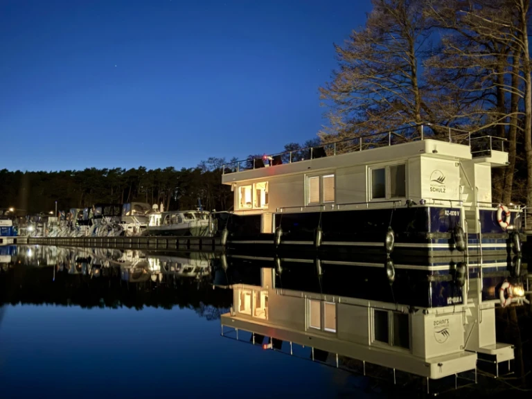 Wynajem łodzi Waren (Müritz) tanio Yachtsuite