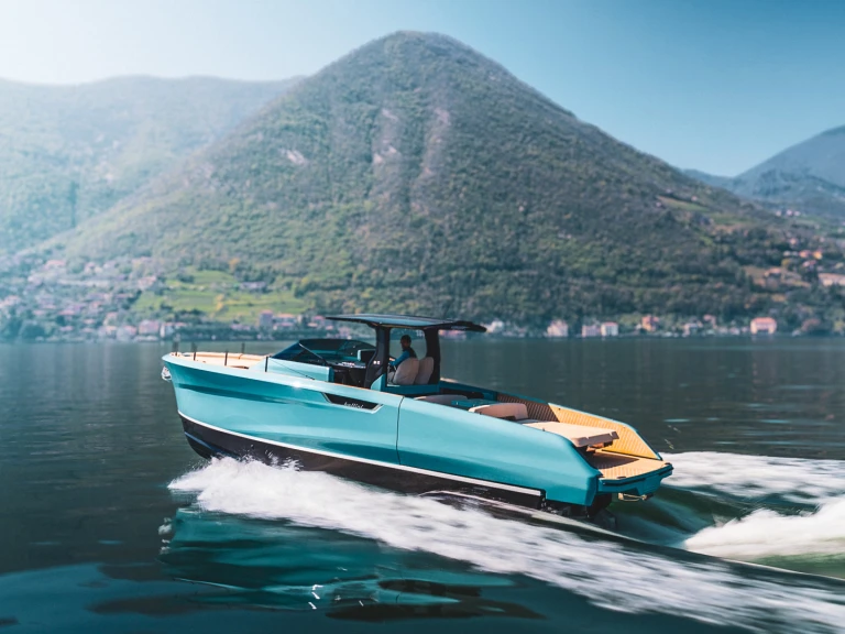 Wynajem Motorówka Bellini Yacht z patentem 