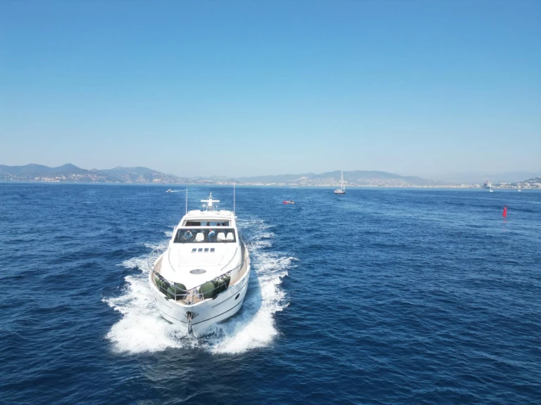 Wynajem Motorówka w Vieux Port de Cannes - Princess Princess V70