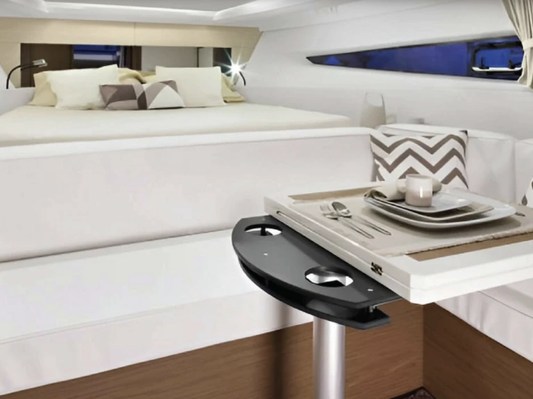 Wynajem łodzi Jeanneau Leader 36 w Cannes na SamBoat 