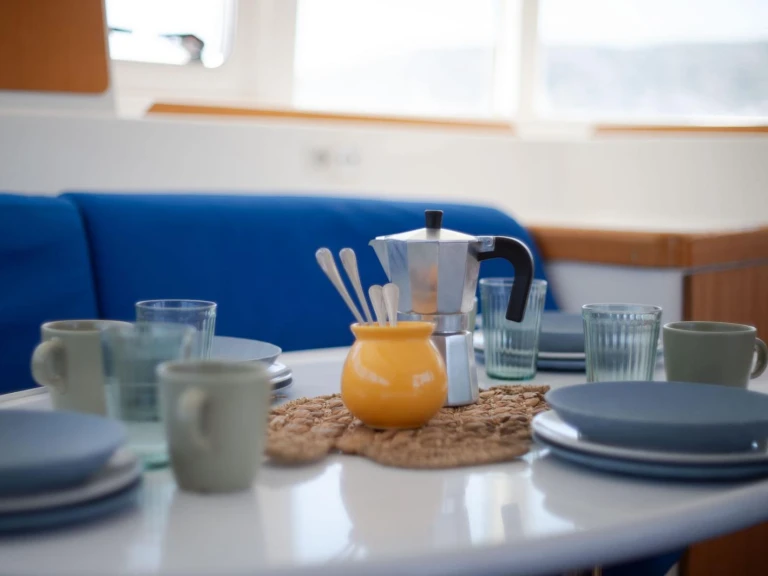 Wynajem łodzi Roses tanio Lagoon 380