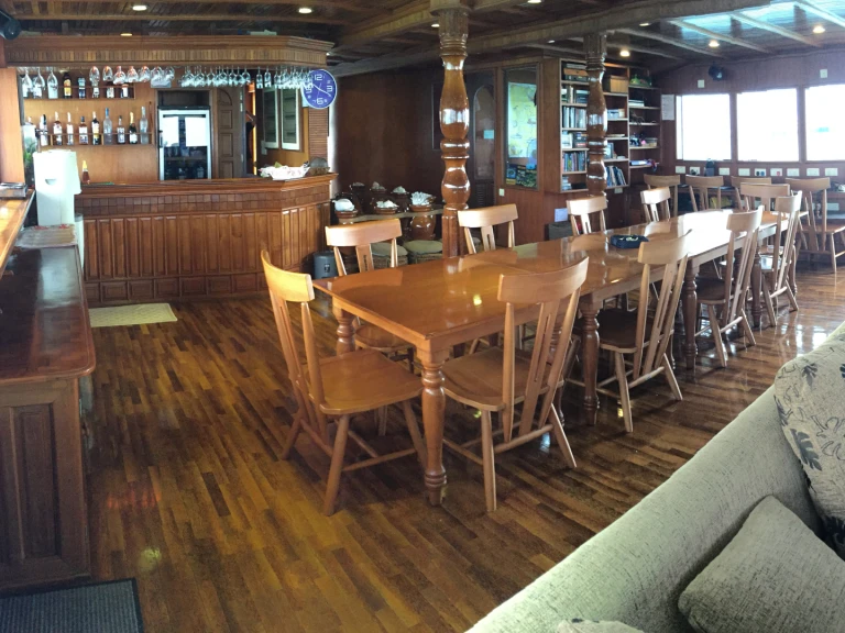  Conte Max - Cabin (triple-1 double bed + 1 single bed) między profesjonalistami a osobami prywatnymi w Hulhumale